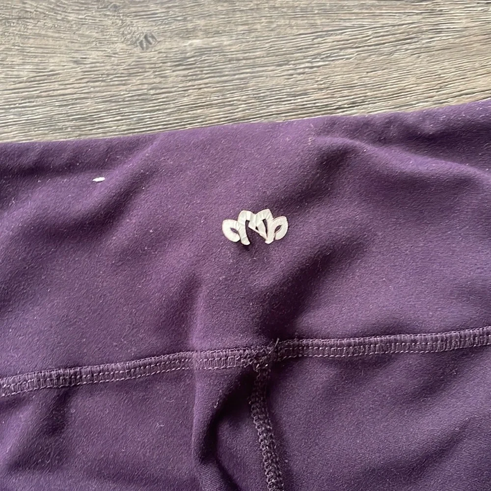 #15 cute dark purple leggings - Picture 4 of 4